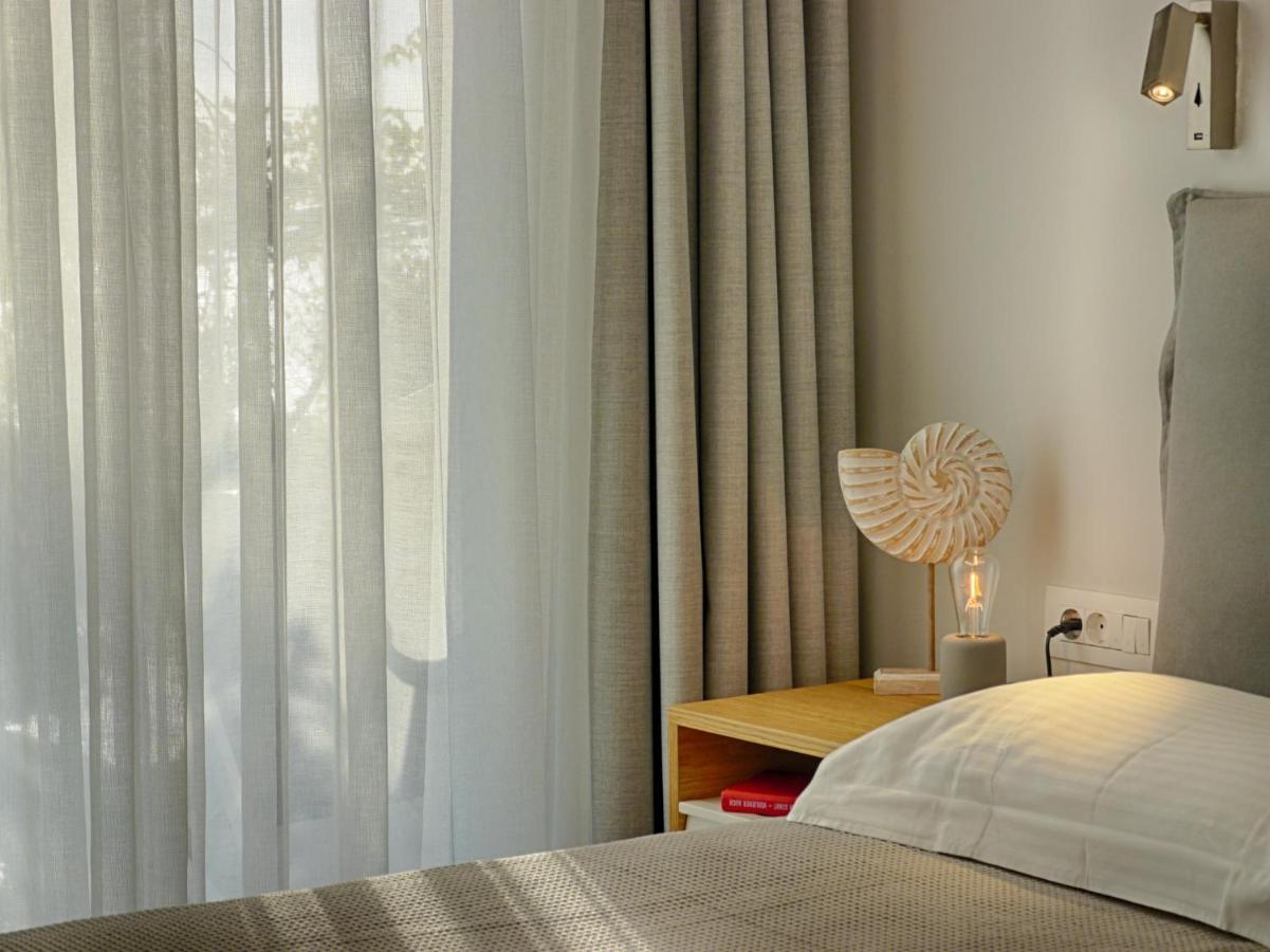 Vistonia Apartment Agios Georgios Pagon Luaran gambar