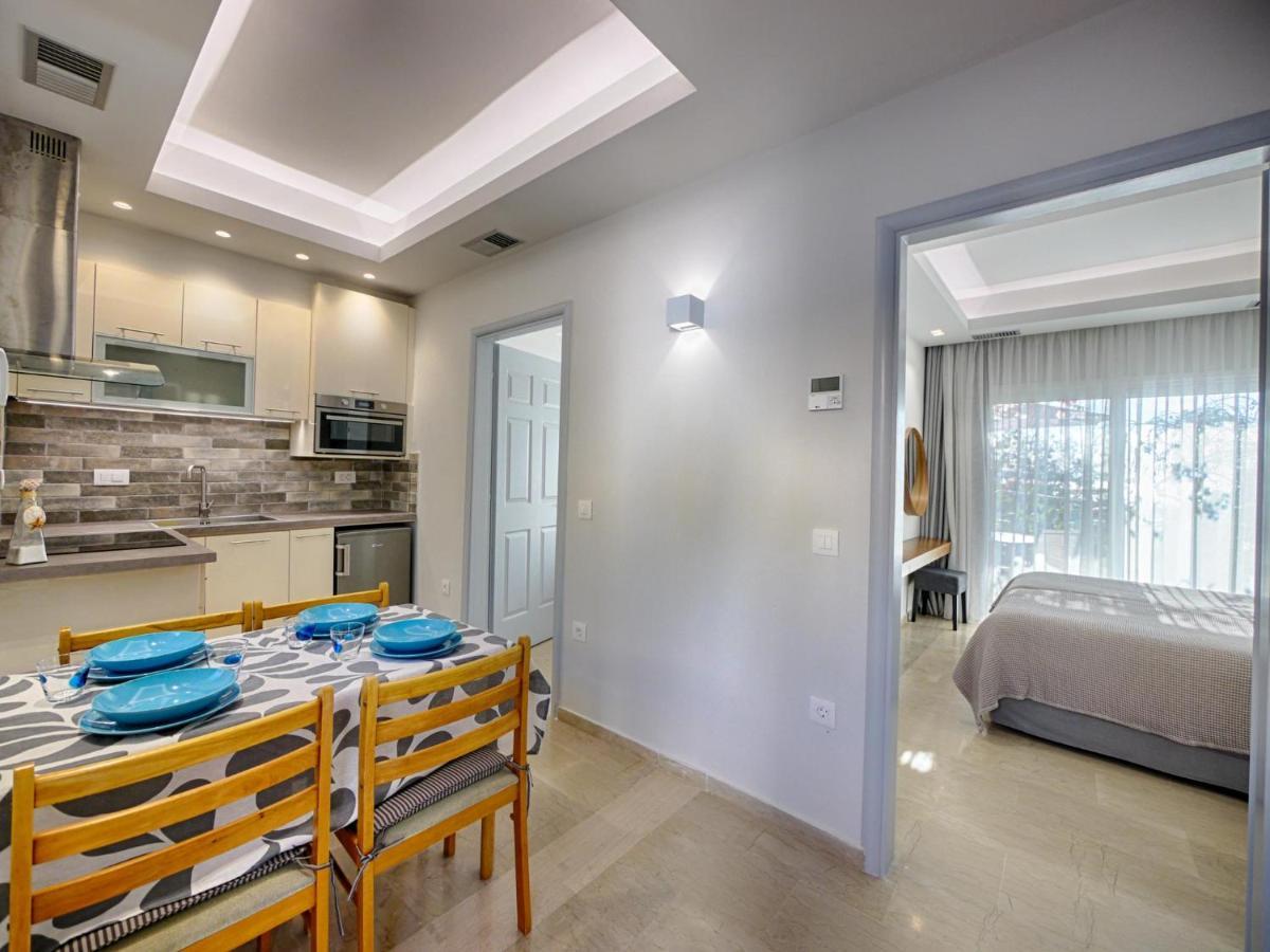 Vistonia Apartment Agios Georgios Pagon Luaran gambar