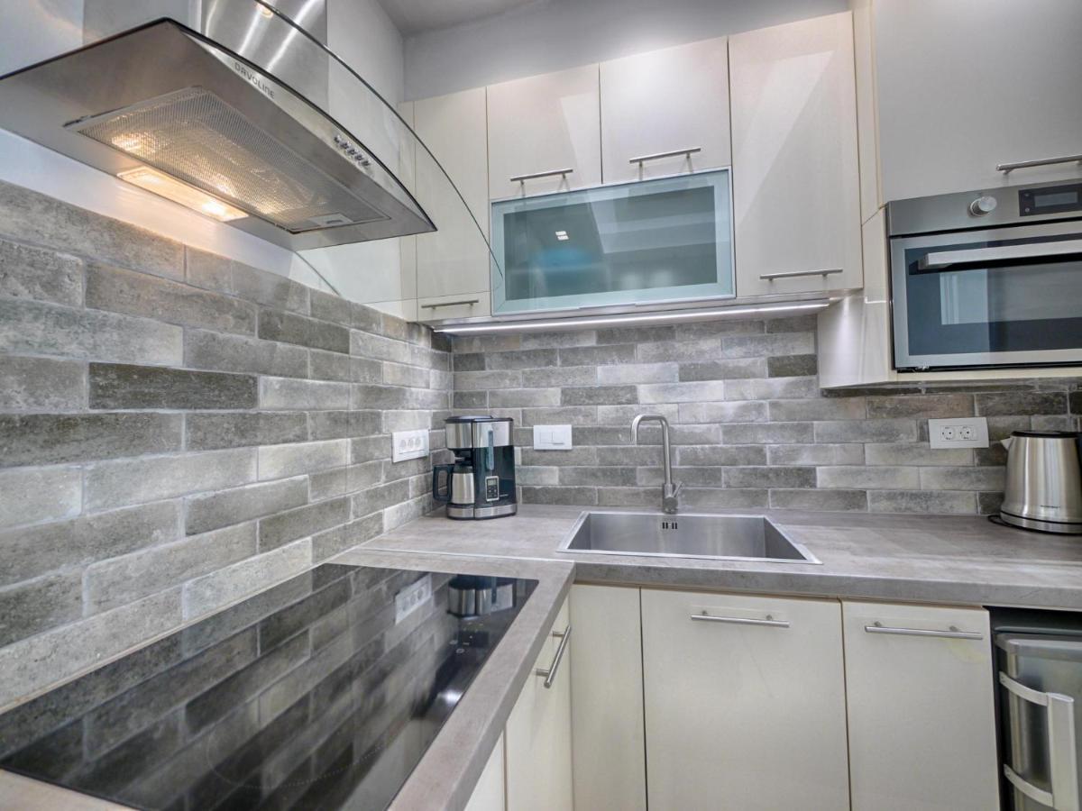 Vistonia Apartment Agios Georgios Pagon Luaran gambar