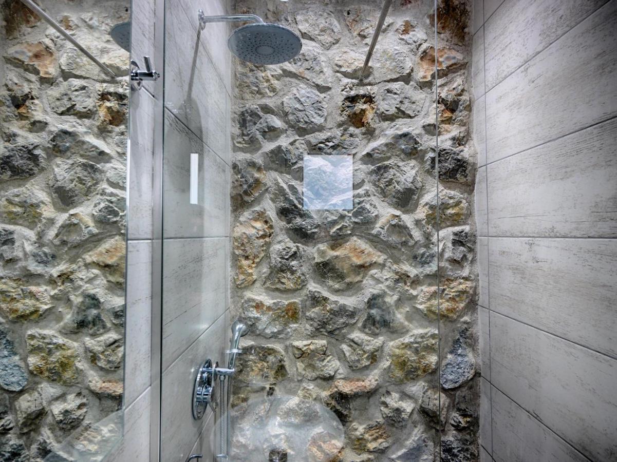 Vistonia Apartment Agios Georgios Pagon Luaran gambar