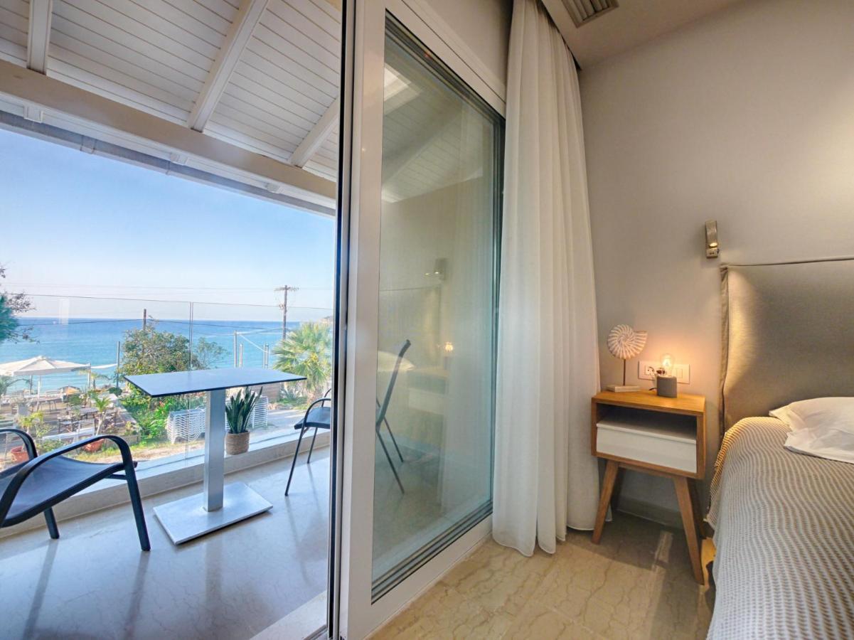 Vistonia Apartment Agios Georgios Pagon Luaran gambar