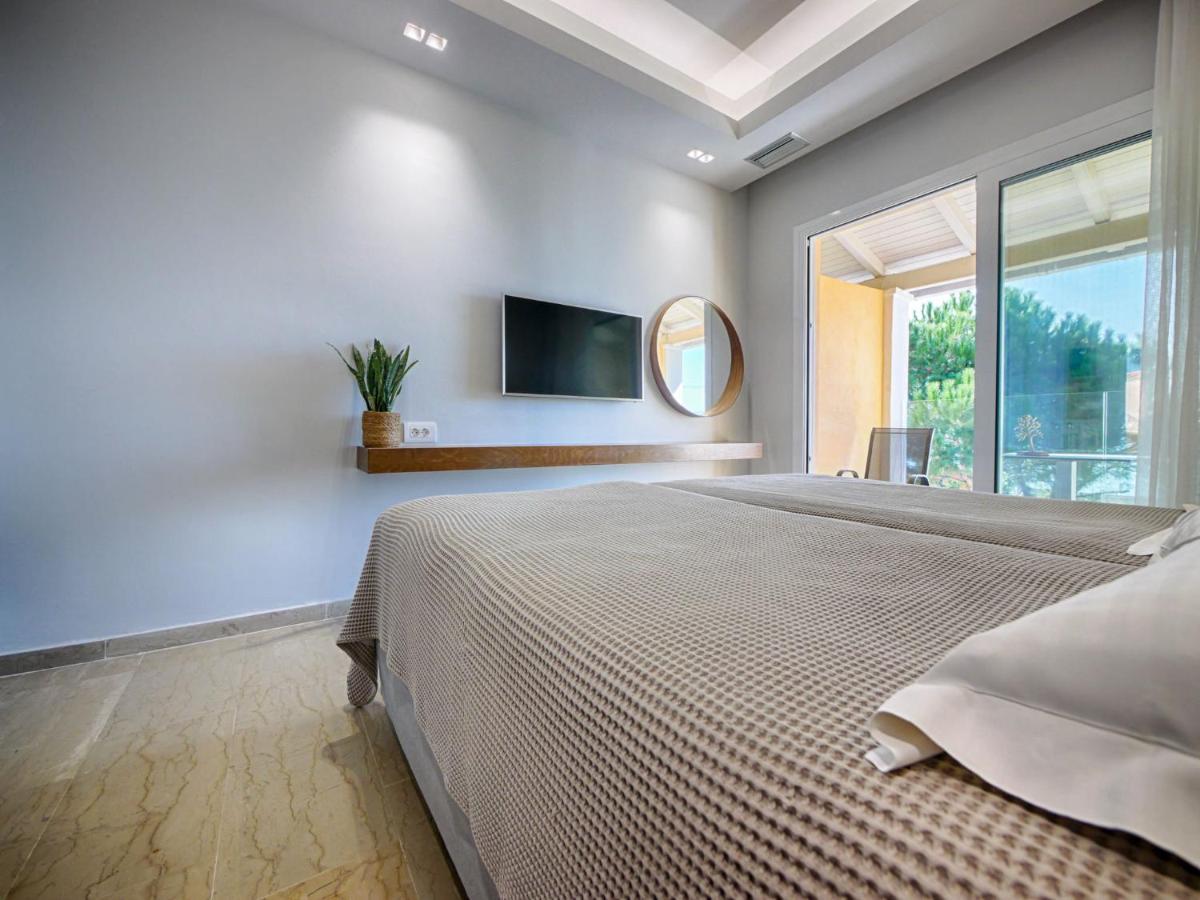 Vistonia Apartment Agios Georgios Pagon Luaran gambar
